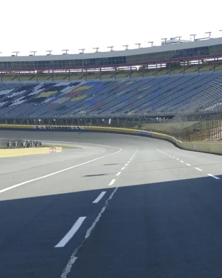 NASCAR O'Reilly Auto Parts Series: Charbroil 300